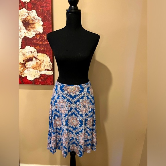 Renee C Jessica Printed Swing Skirt, size Small - Picture 1 of 4
